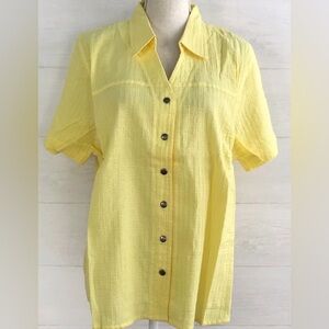 Christopher & Banks Yellow V-neck snap front short sleeve shirt, size 2X